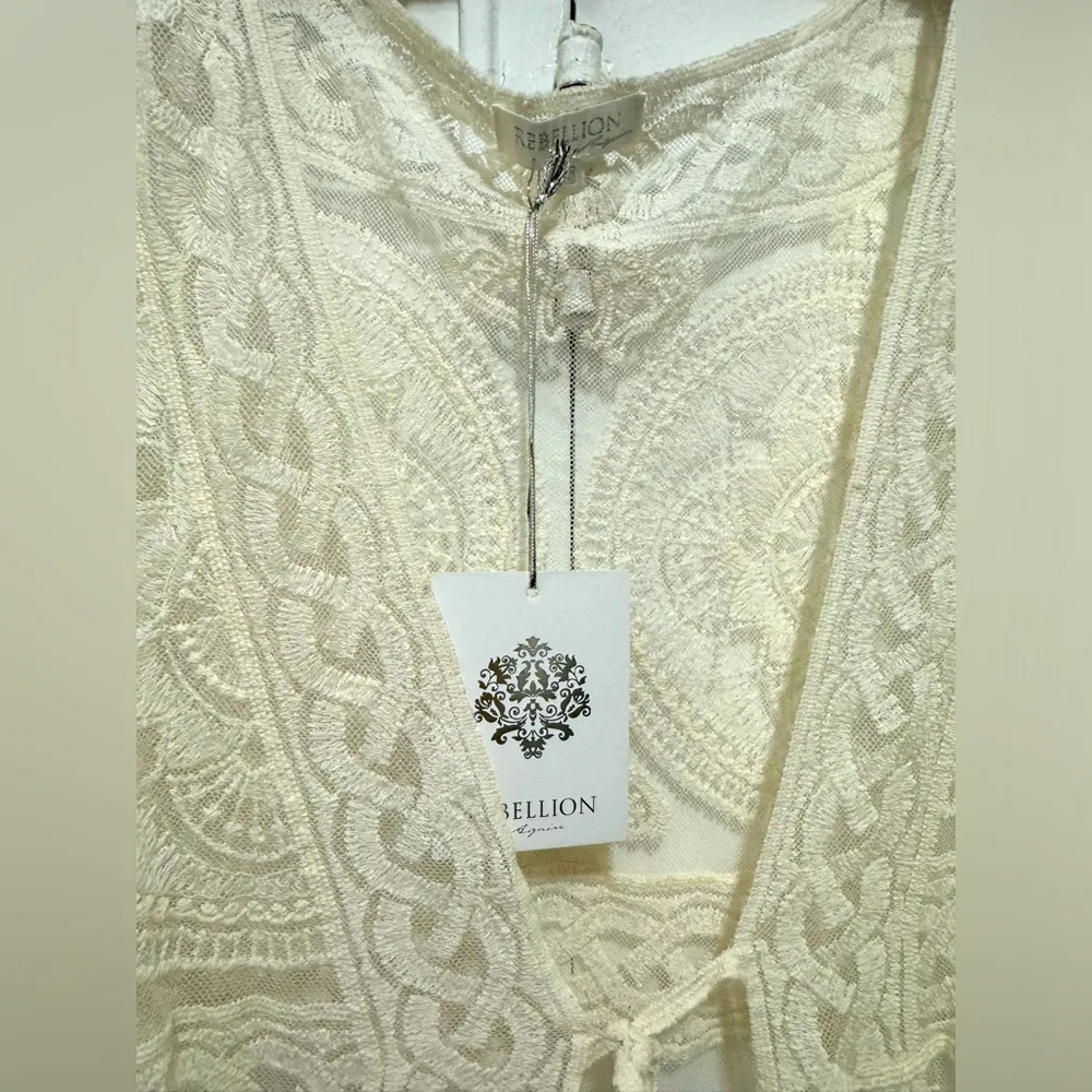 NWT Rebellion Lace Vest Duster Cover Up Cream Medium - Image 2