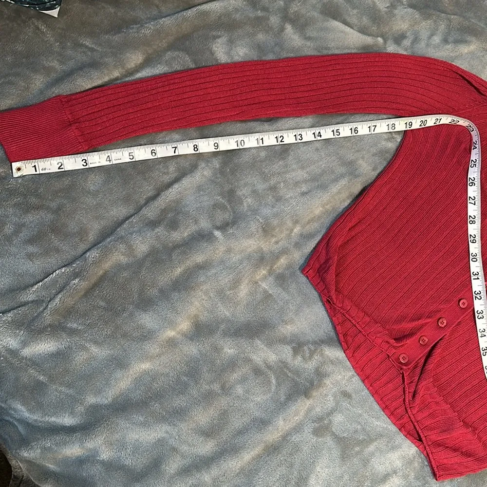 Urban Outfitters size small cropped cardigan - Image 7