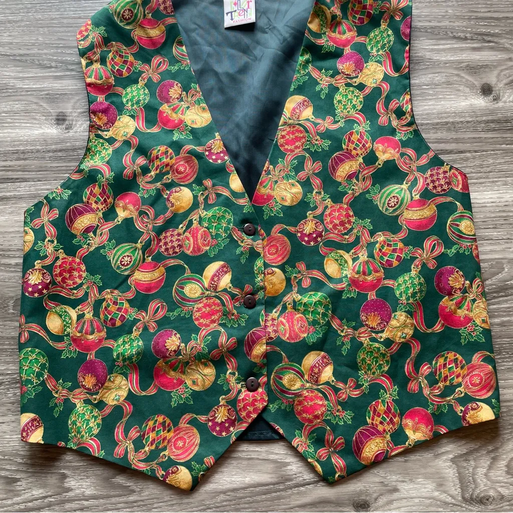 Color Trend Fashion Christmas Ornaments Festive Vest. Size M/L Green - Image 3