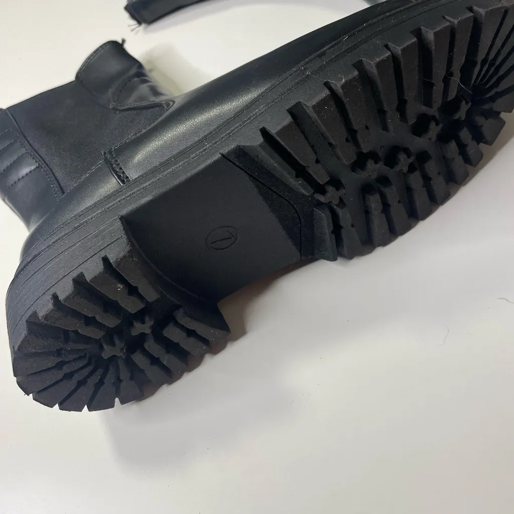 Target‎ Black Ankle Boots - Image 5