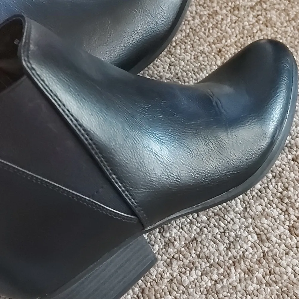 Esprit Espirit Black Ankle Boots SIZE 8M - Image 2