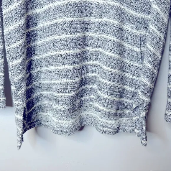 Beyond Yoga Grey Striped Knit‎ Pullover Hoodie Sweater Size M - Image 6