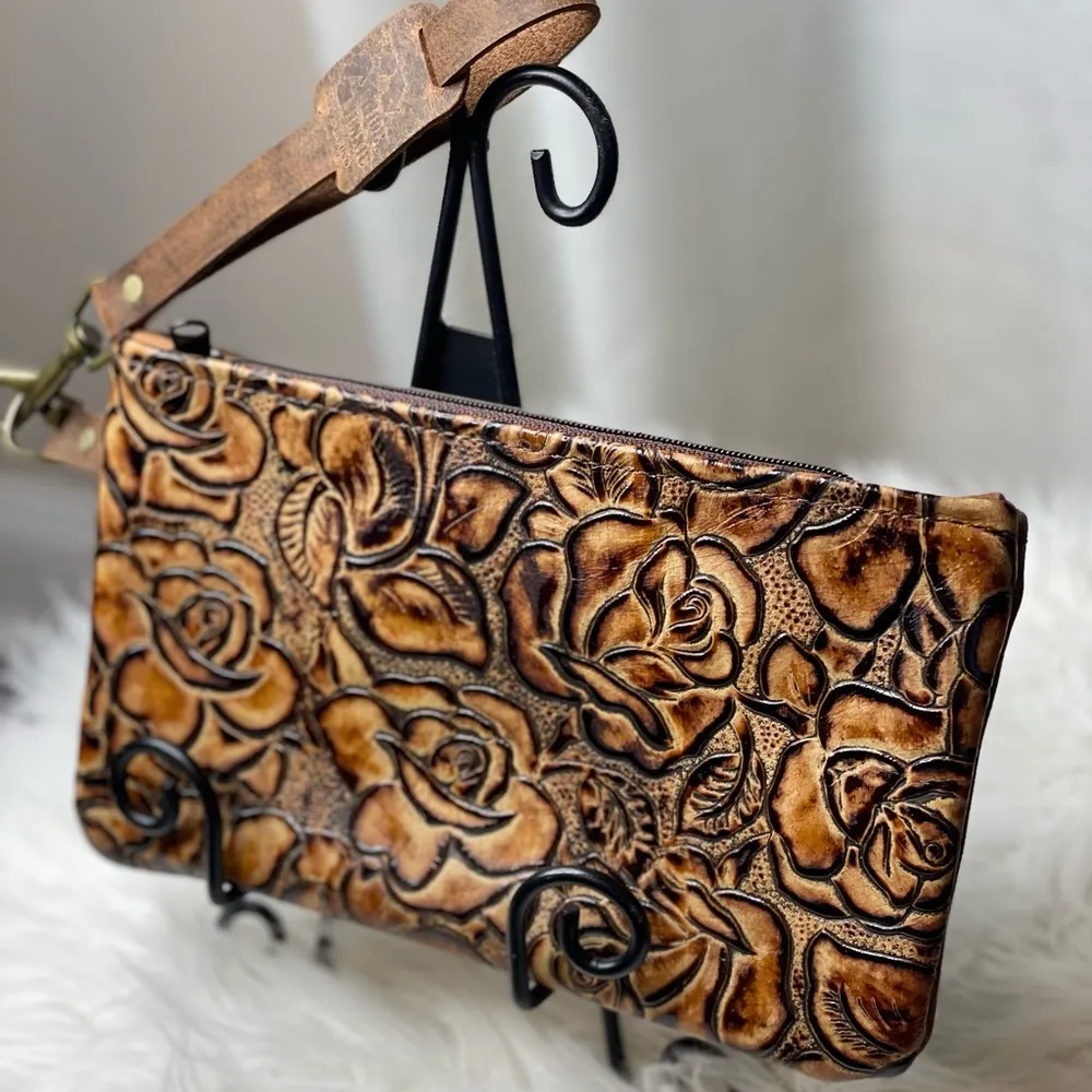 Cowhide Wristlet Clutch Leather Cowhide Zipper Embossed Leather Crossbody bag Brown - Image 10