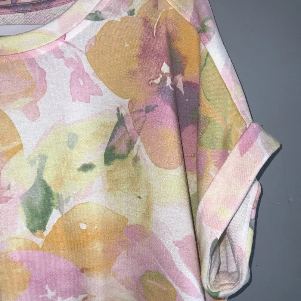 Cupio Pink and Yellow Floral Short Sleeve Round Neck Stretch Knit Tunic Top XL - Image 4