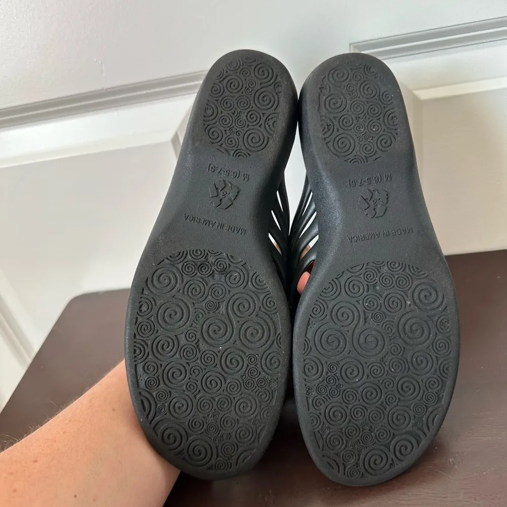 Okabashi Women’s Venice Slides Sandals Criss Cross Straps Black Size M 6.5 - Image 4