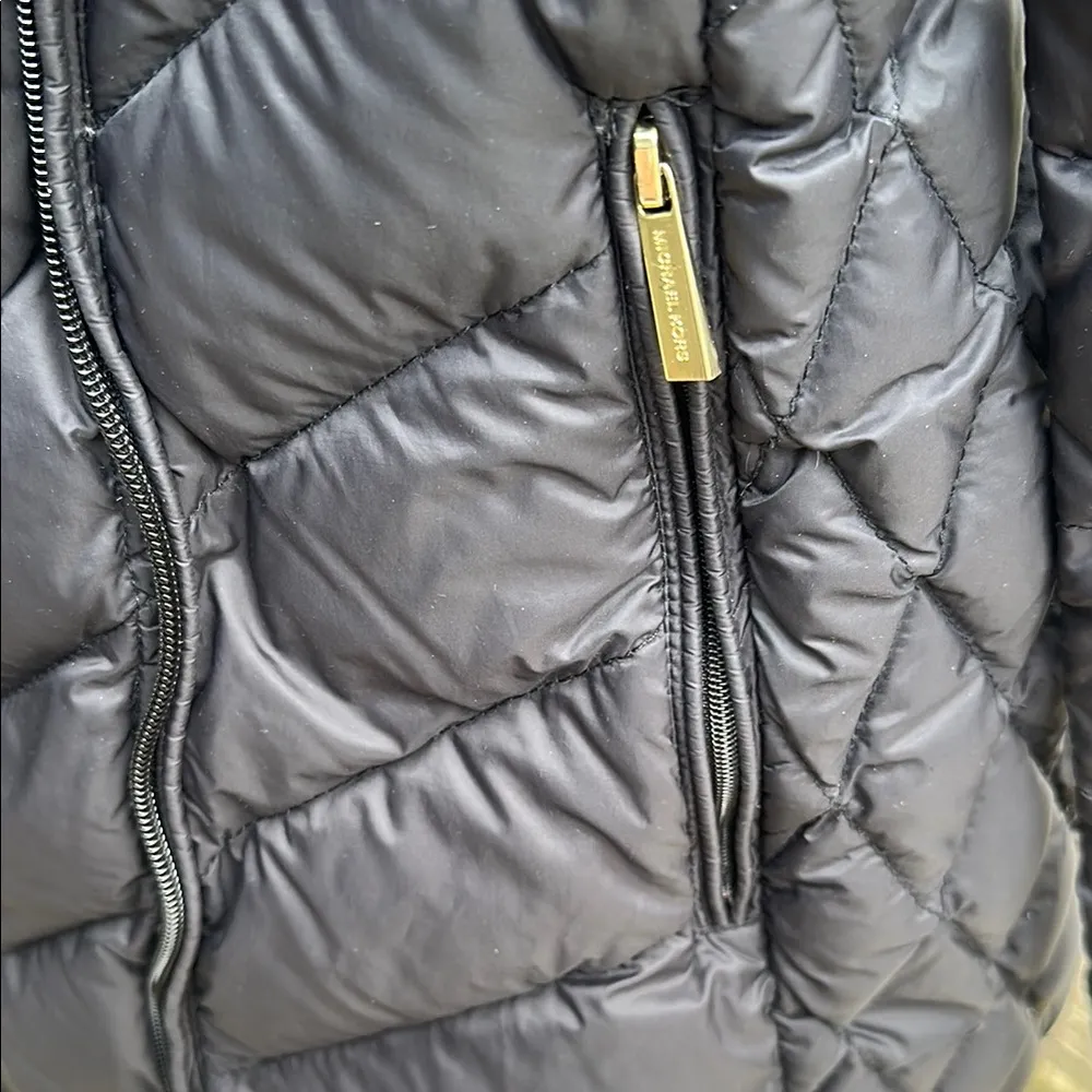 Michael Kors Black Puffer Jacket with Chevron Stitching - Image 5