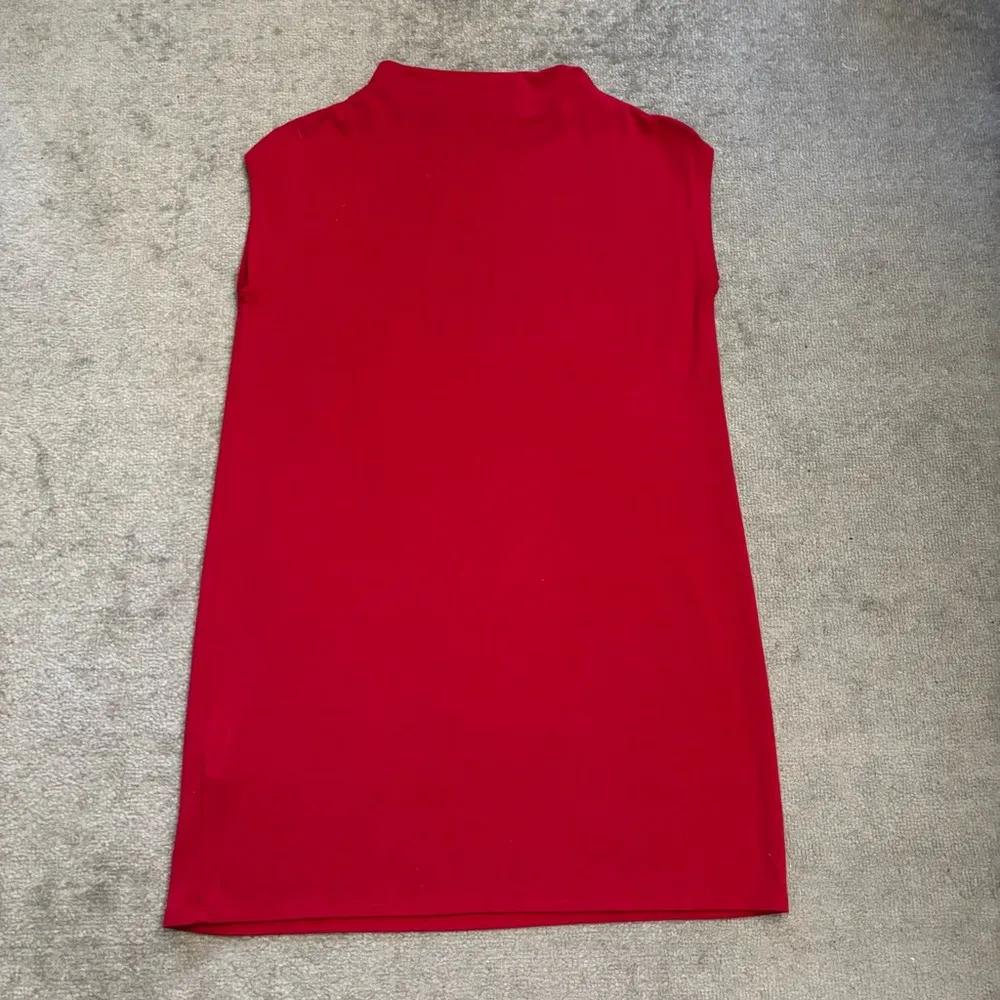 Eileen Fisher Viscose Stretch Jersey Funnel Neck Cap Sleeve Tunic Dress Red - Image 3