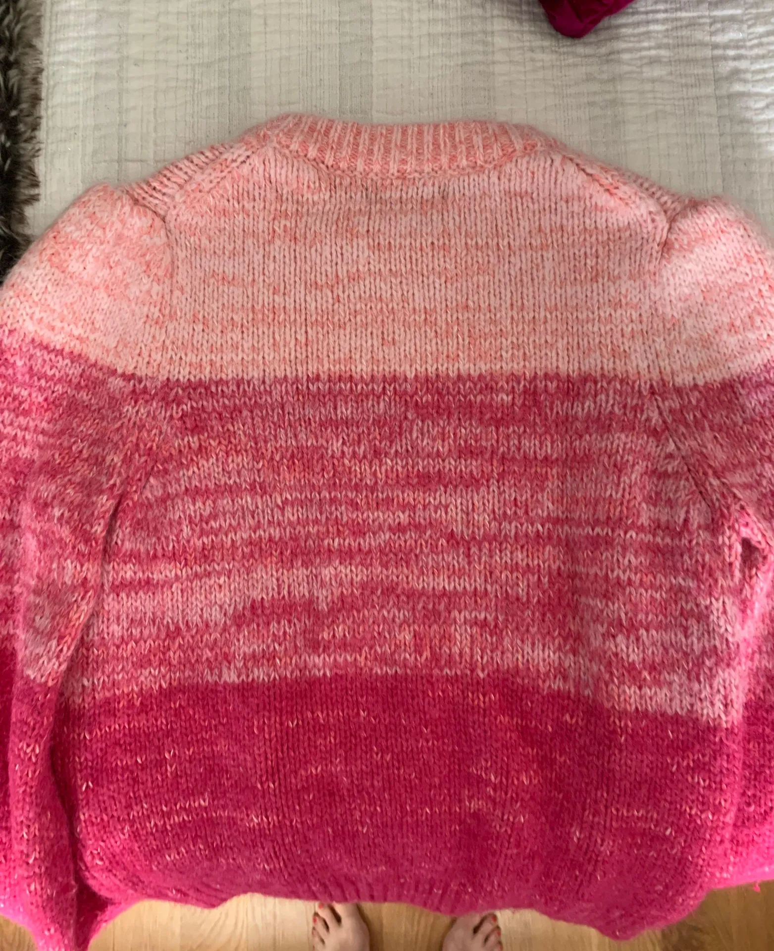 pink ombré sweater - Image 7