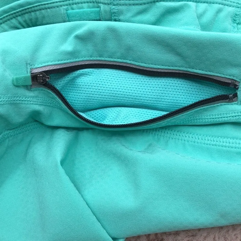 Athleta XS lime green skort with hip pockets - Image 4