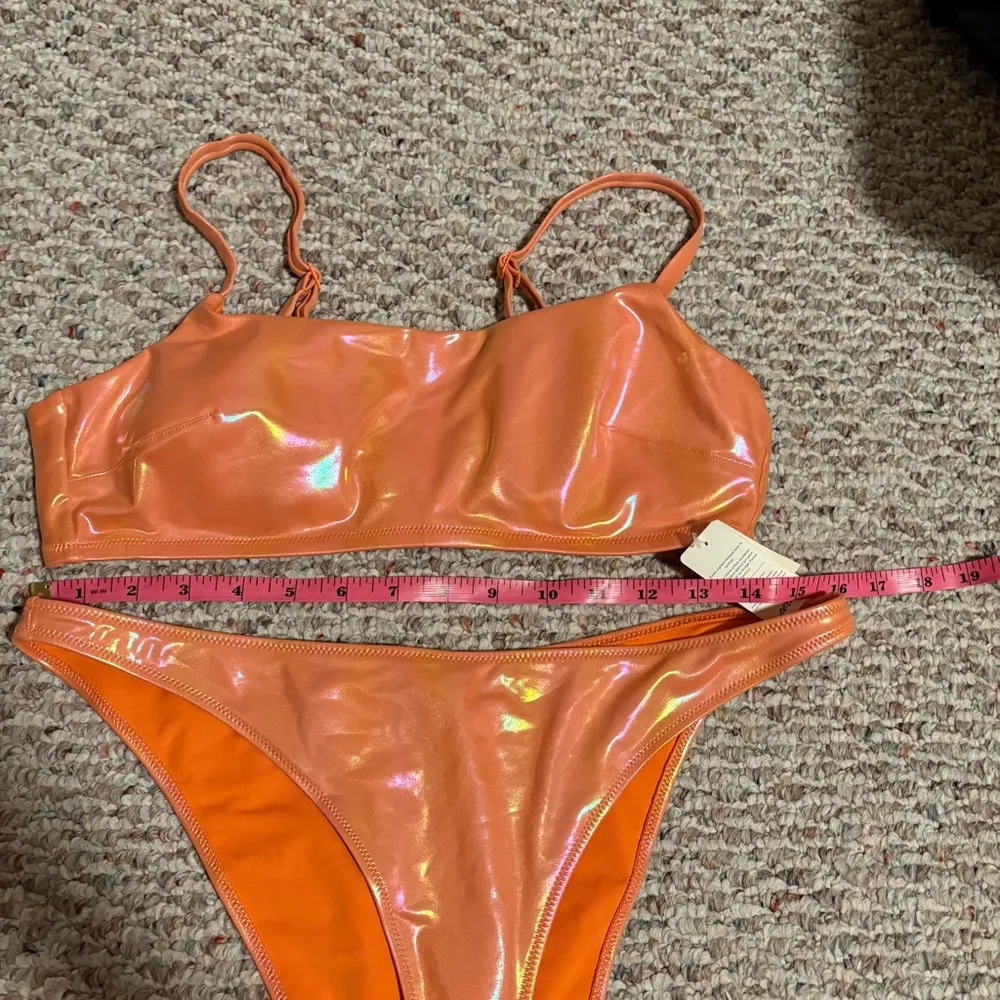 NWT Aerie Orange Chrome Bikini Bandeau- Size Large - Image 2