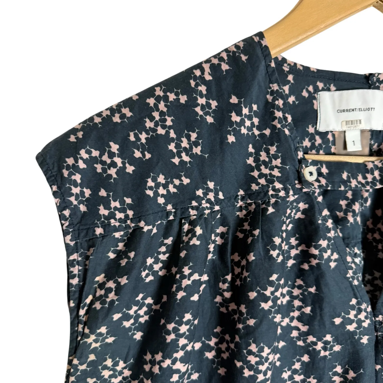 Current/Elliott Sky Short Sleeve Floral Navy Blue V-Neck Blouse Size S - Image 7