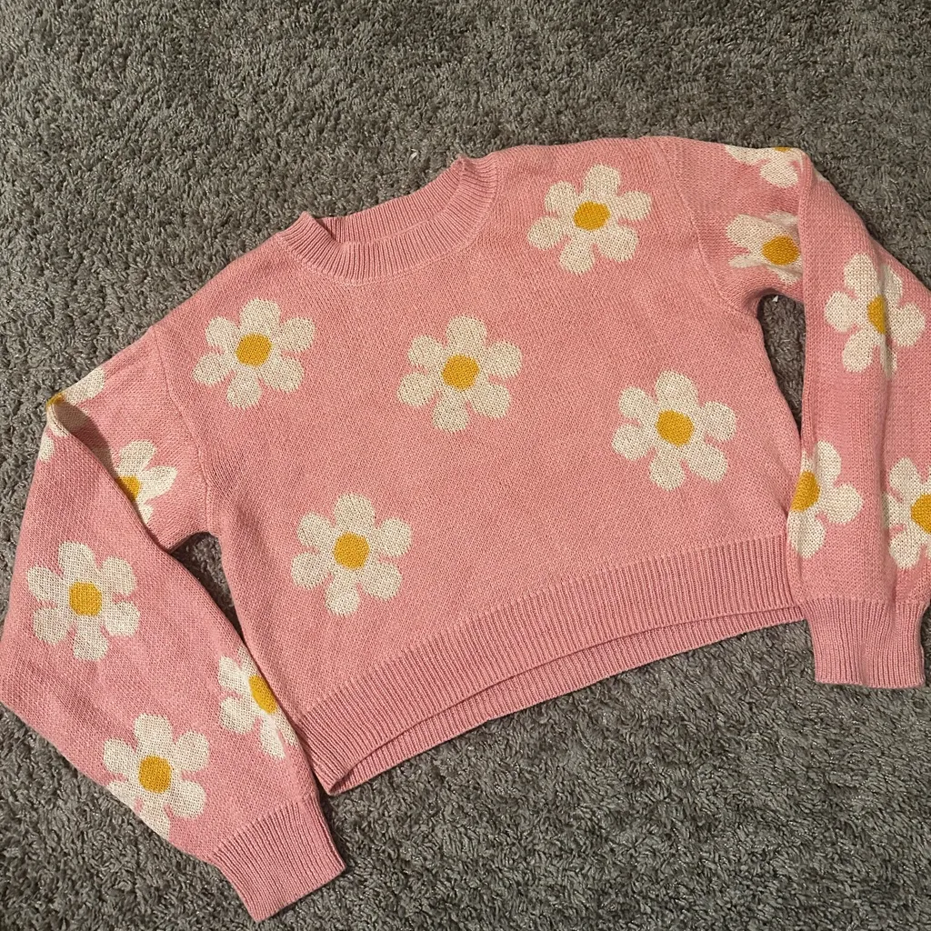 Timing Pink Daisy Sweater - Image 2