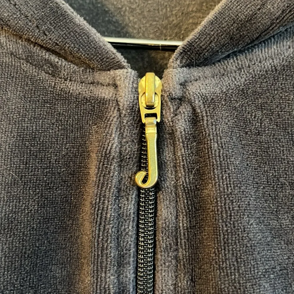 Juicy Couture Y2K Logo Velour Long Sleeve Zip Up Hooded Track Jacket - Image 4