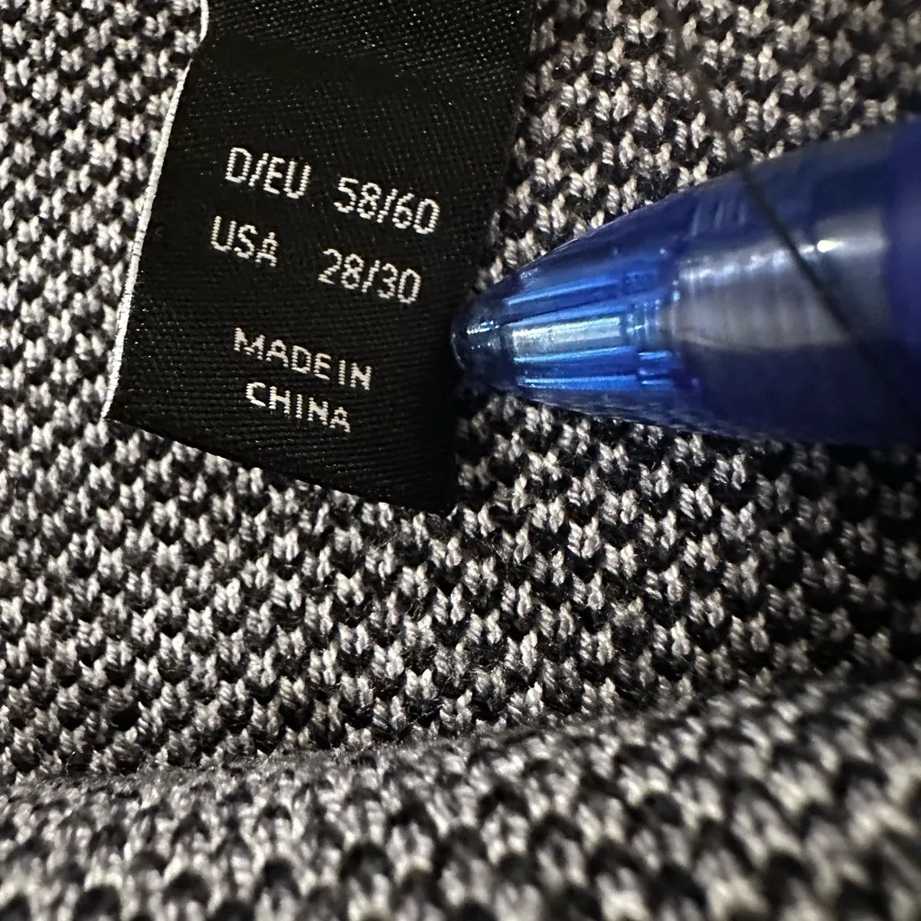 NWT Ulla Popken Women’s Sz: 28/30 Black & White Relaxed Fit Floral Tunic Sweater Size undefined - Image 8