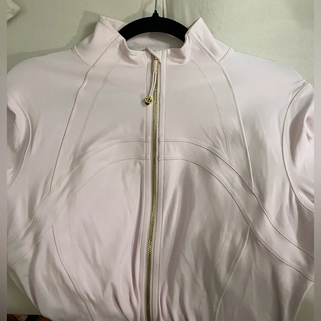 Lululemon NWT Define Jacket Full Zipper, zipper pocket Blissful Pink Gold 12 - Image 11