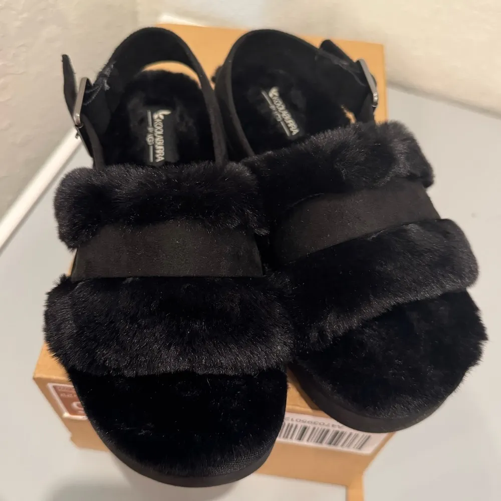 Koolaburra by UGG Adjustable Slide Sandals Fuzz'd Out Black Size 5 - Image 4