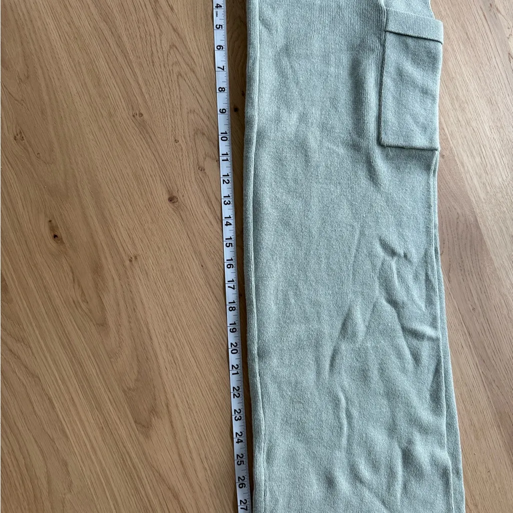 Sincerely Jules Sage Green Knit Set Size XS - Image 9