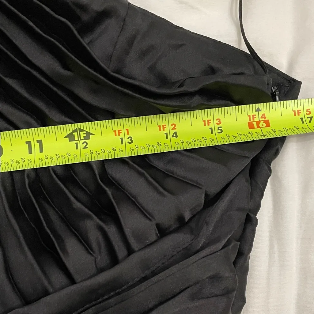 Selfie Leslie Black Satin Laxmi Accordion Pleat Maxi Dress Womens Size Large - Image 8