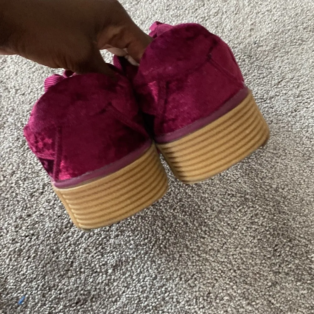 Cape Robbin Maroon Velour Shoes SIZE 10 - Image 5