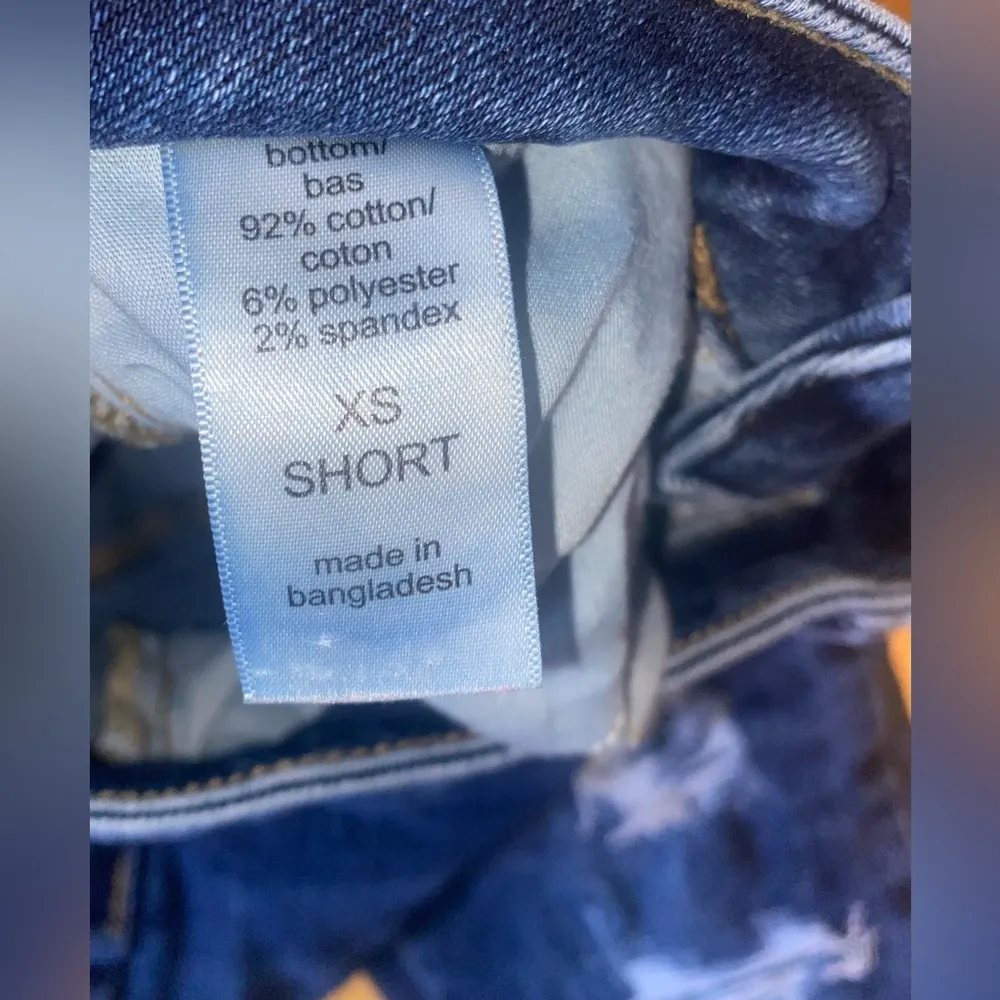 Women’s XS Short Skinny Jeans. - Image 4