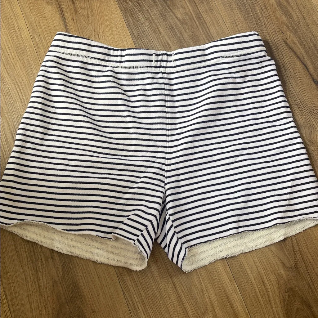 Frank & Eileen Hamptons Set Navy French Stripe size L OS Capelet and shorts Blue Size L - Image 8