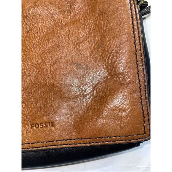 Fossil Campbell Brown Black Leather Small‎ Crossbody Bag With Key 7.5x6x2.5" - Image 4