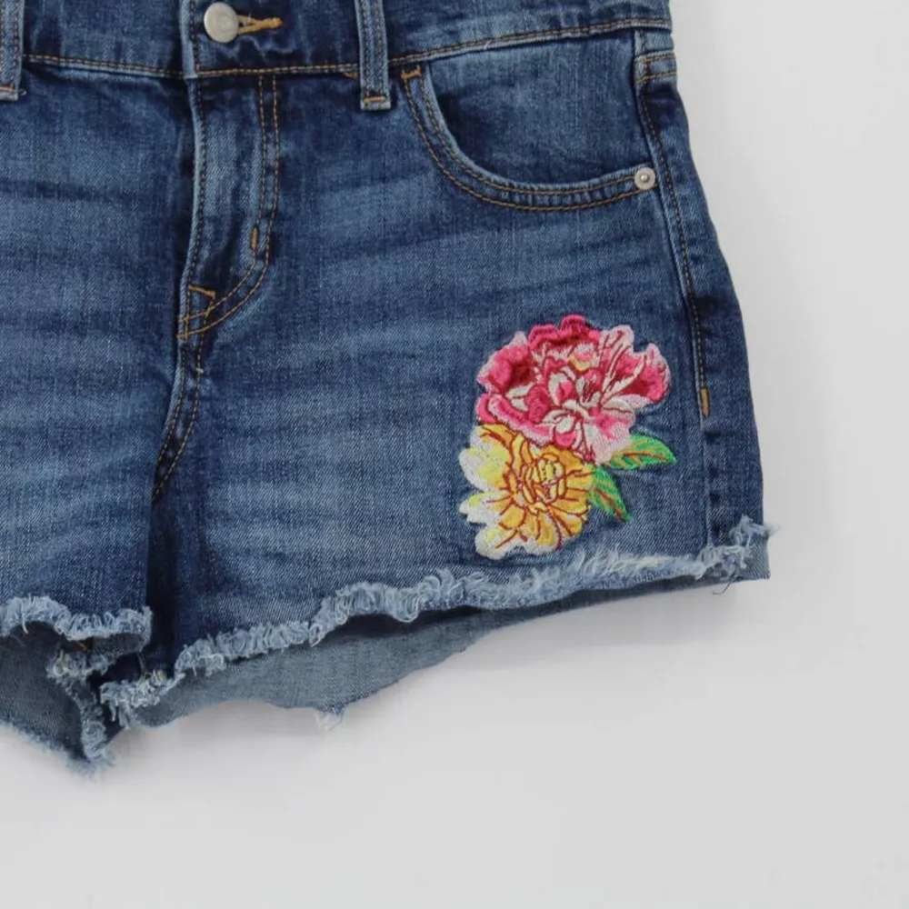 Old Navy Floral Embroidered Cut Off Boyfriend Shorts Jean Denim Size 6R - Image 2