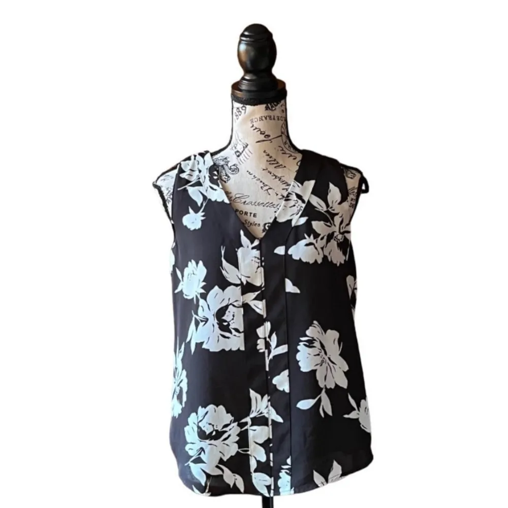 T Tahari Black White Floral Sleeveless Blouse XS – Flowy Relaxed Fit Workwear - Image 2