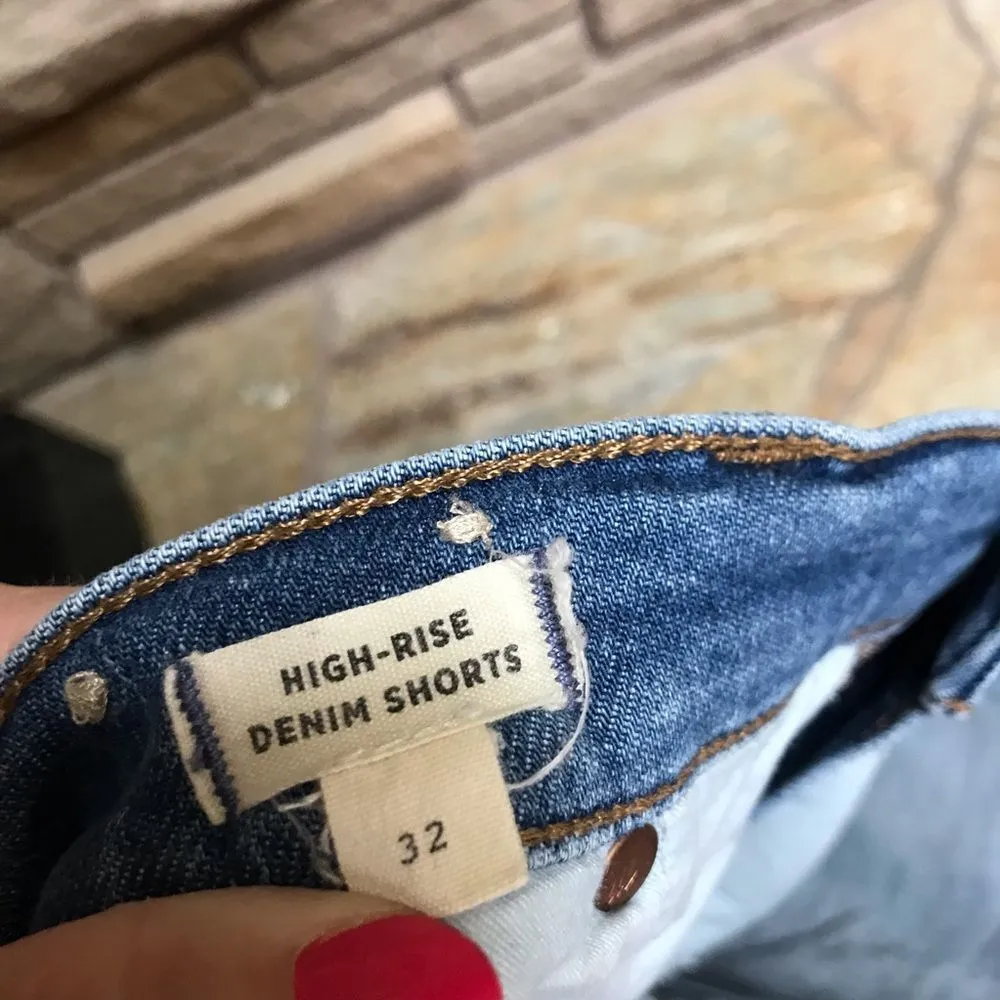 Madewell High-Rise Denim Shorts in Quintell Wash: TENCEL™ Lyocell Edition 32 - Image 6