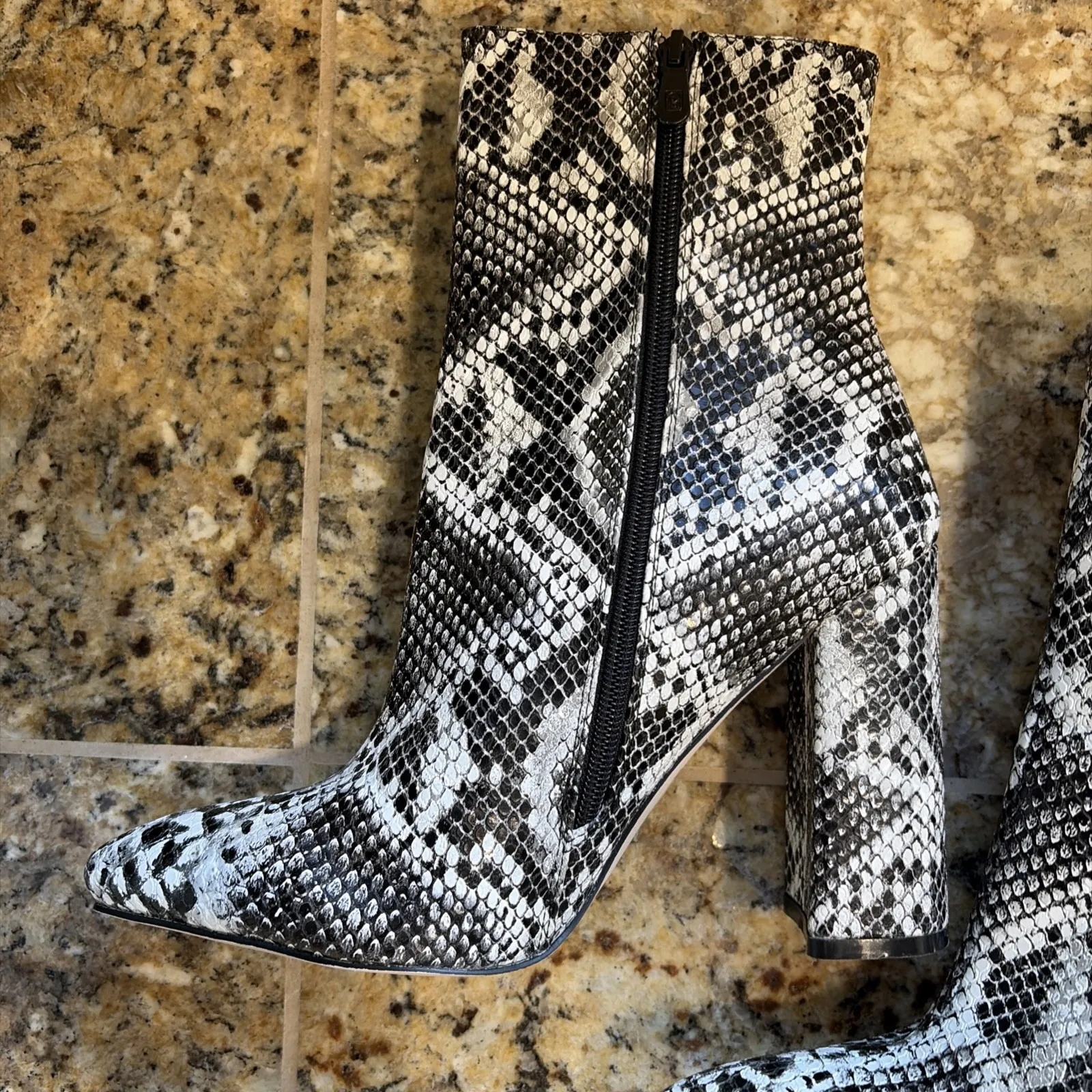 PrettyLittleThing Black Snake High Point Ankle Boot Block Heel Shoes Womens 7 - Image 4