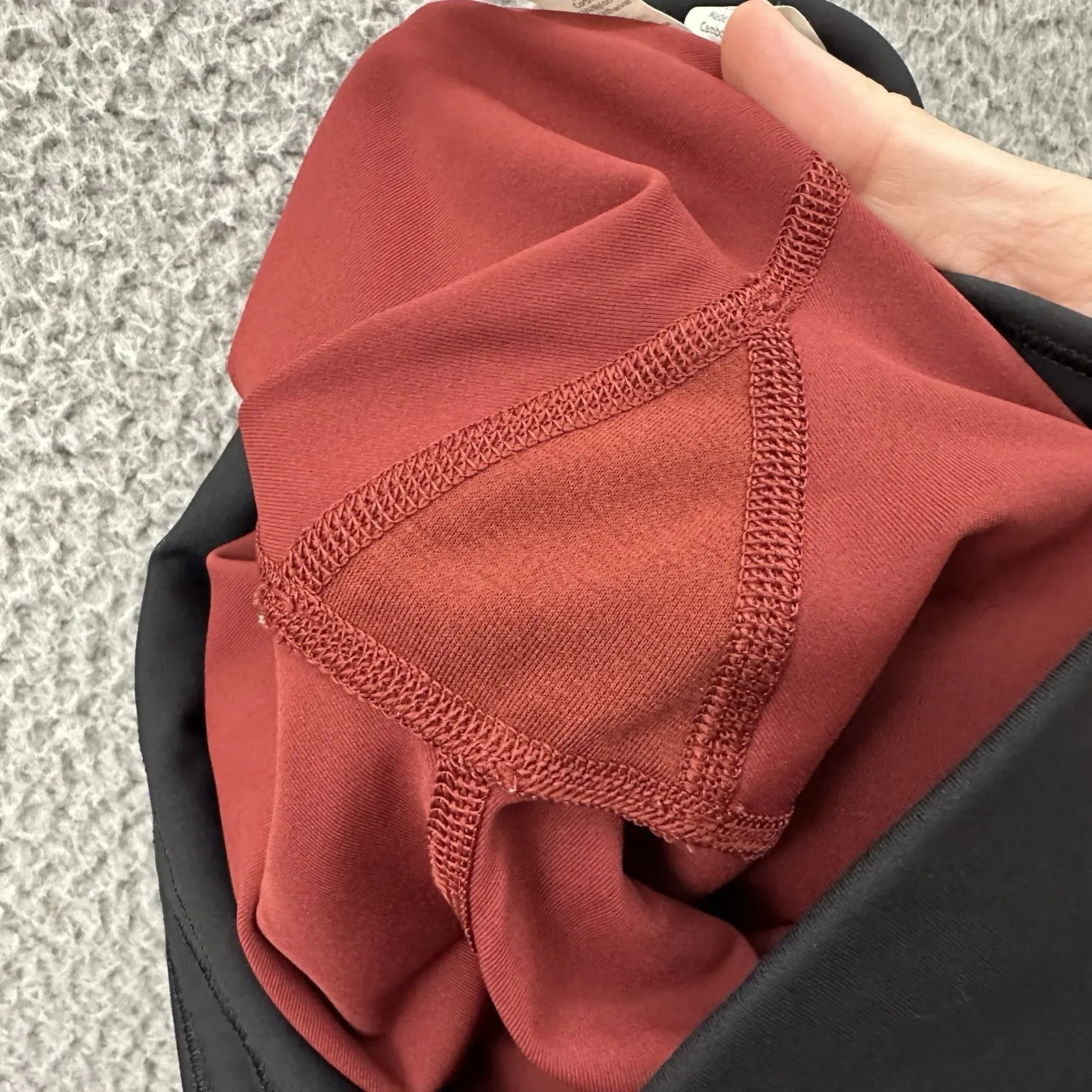 Lululemon Train Times Shorts High‎ Rise 6" Maroon Black Athletic Biker Women's 6 - Image 3