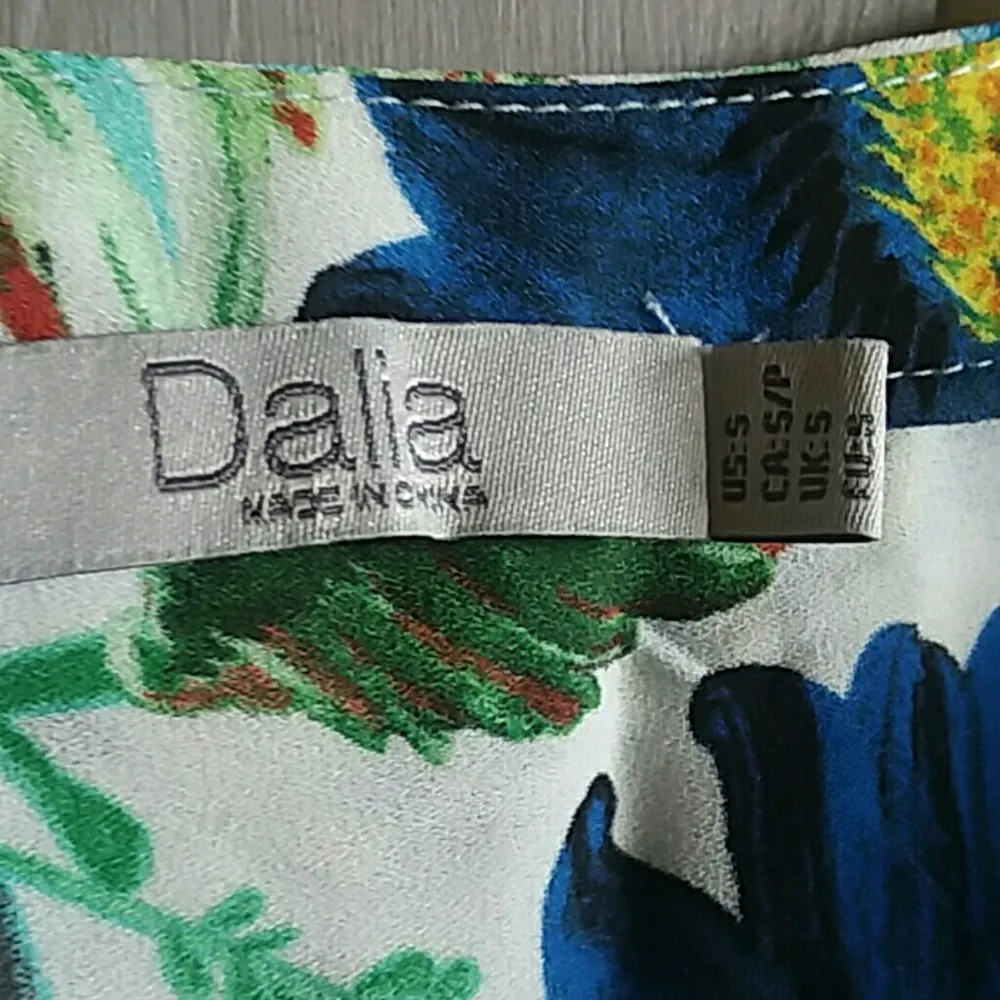 Dalia High Low Tank Top - Image 3