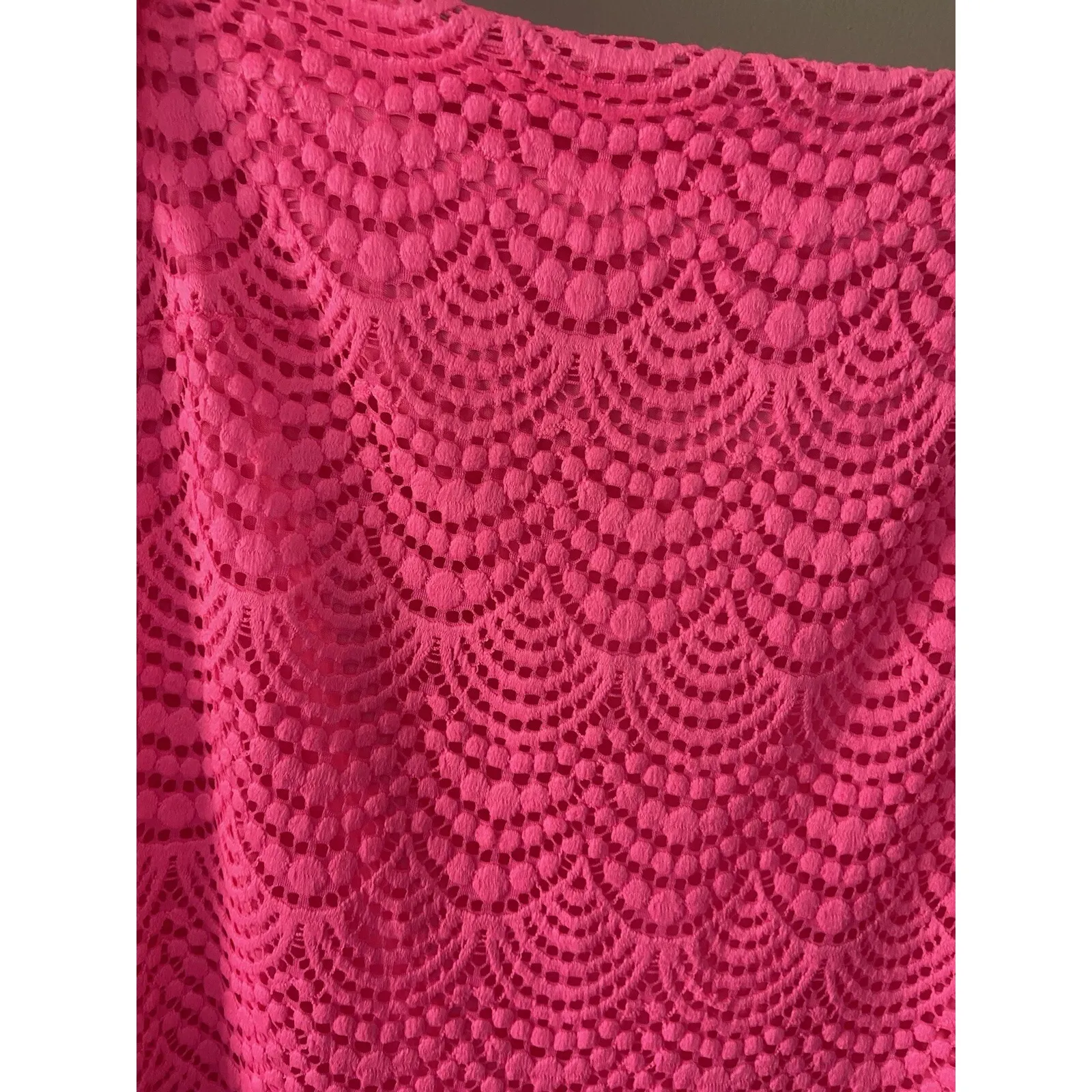 Lilly Pulitzer Jade‎ Pink Tropics scalloped shell lace dress Size S off shoulder - Image 3