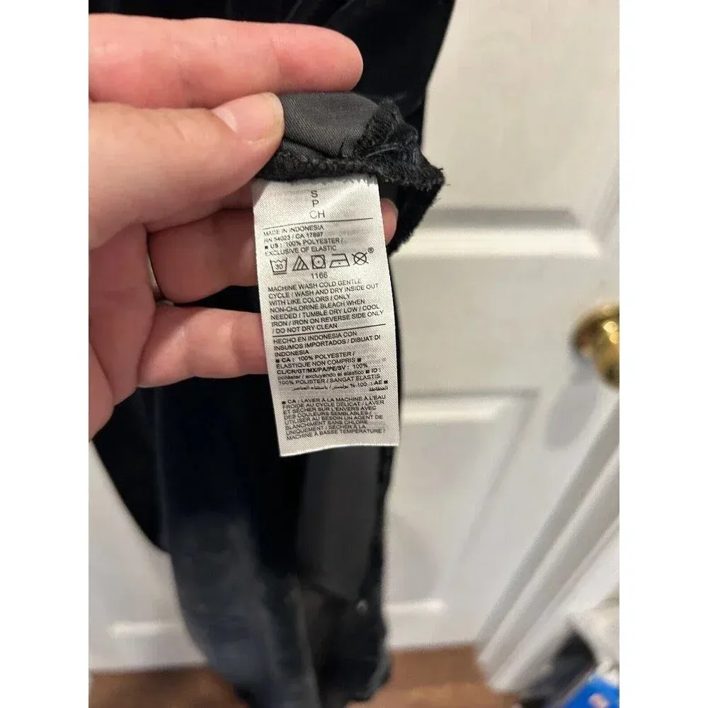 Old Navy Black Velvet Midi Slip Dress Side Slit Size Small Spaghetti Straps‎ - Image 9
