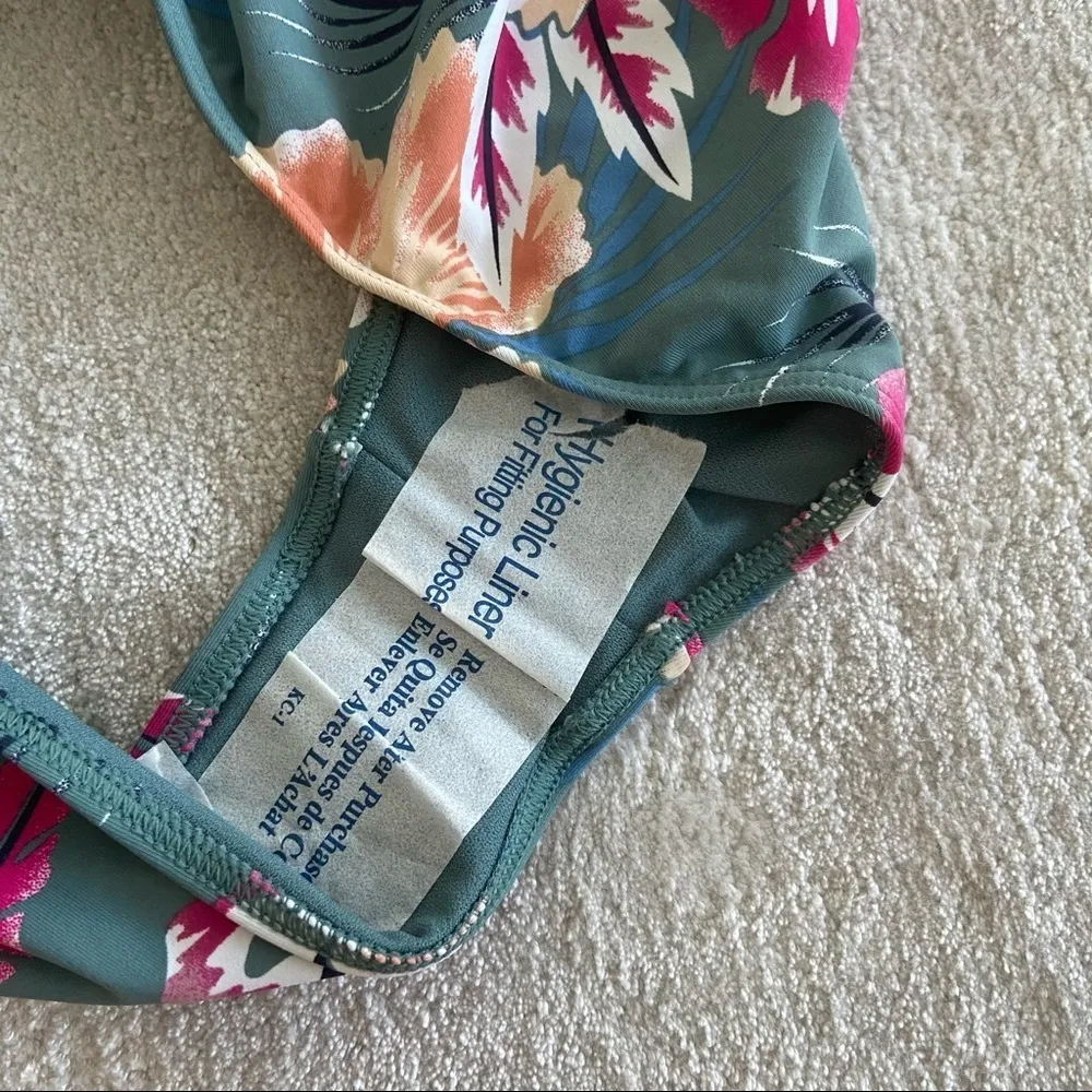 Roxy Floral Tender waves High Waist Bikini bottom - Image 9