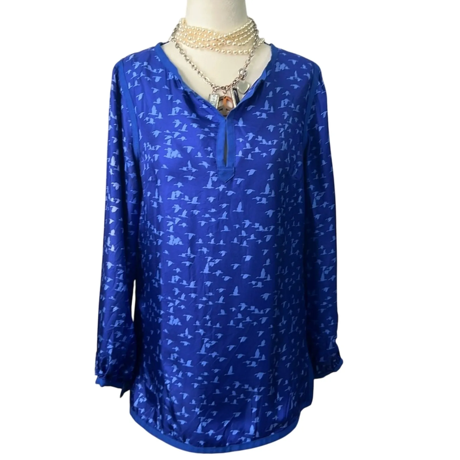 Women’s Elizabeth McKay Long sleeve blue silk tunic top birds size 4 rescue me - Image 2