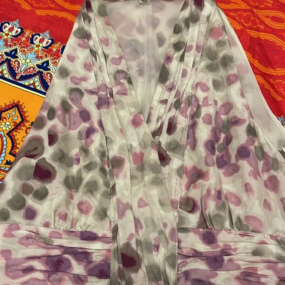 Sleeveless Silk Banana Republic Blouse - Image 6