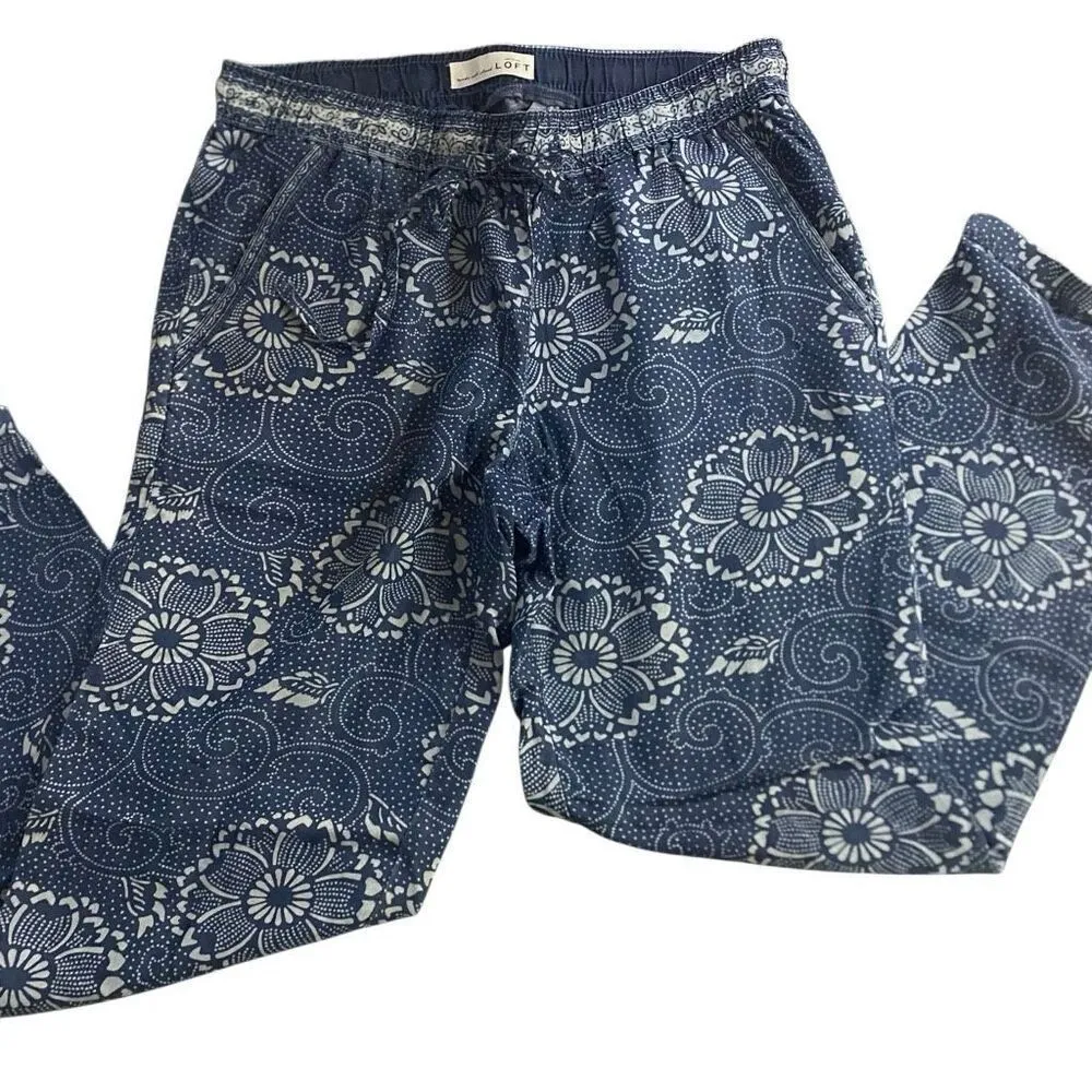 Large Bundle of 9 Loft-pieces  7 shirts 1 sweater 1 pair of pants XS - Image 9