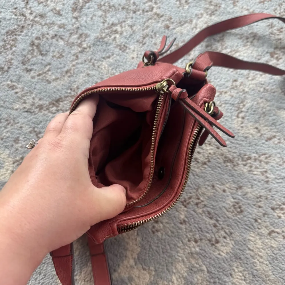 Kohl’s Faux Leather Crossbody Bag Rust - Image 7