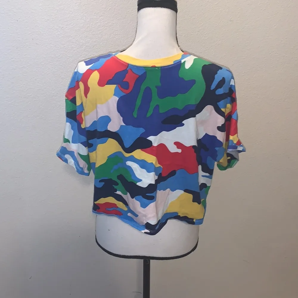 Forever 21 colorful camo crop top - Image 4