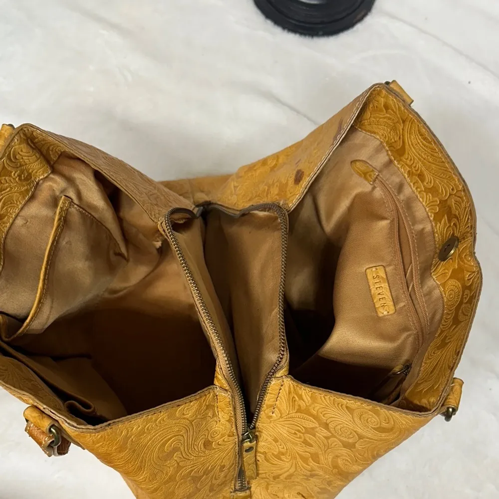 Steven By Steve Madden Embossed Mustard Colored leather Shoulder Bag - Image 12