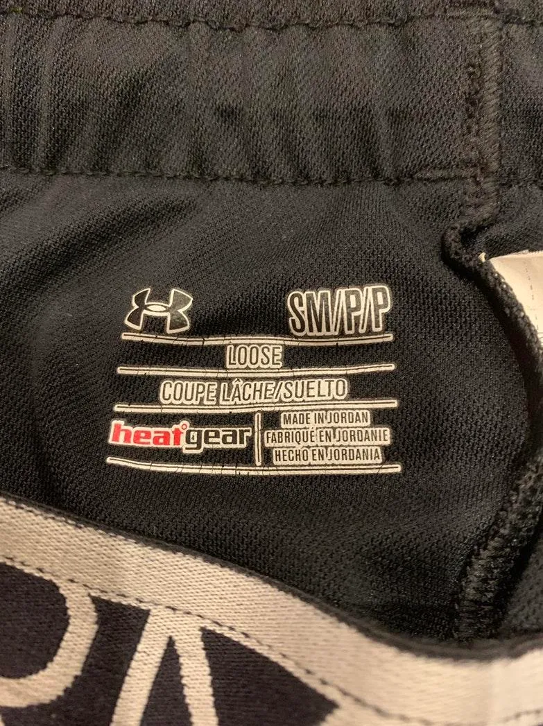 Under Armour Black Shorts - Image 4