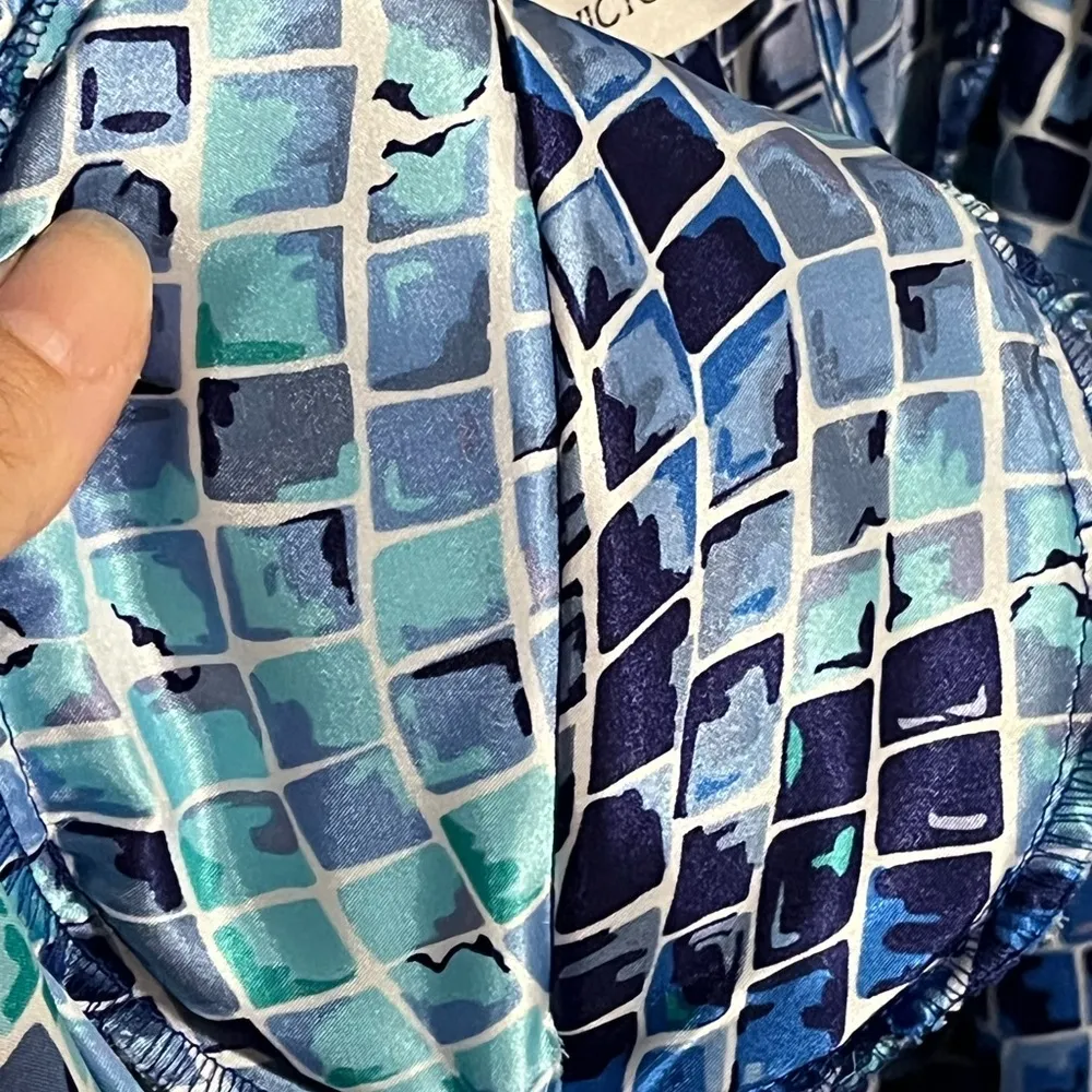 VICTORIAS SECRET Blue and Sea Geeen Geometric Print Robe Size M/L - Image 7