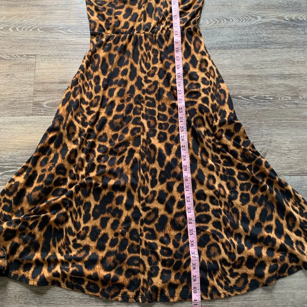 Socialite Leopard Print Fit and Flare Midi Dress M - Image 3