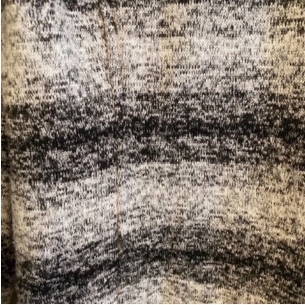 Lands’ End Women’s 3/4 Zip Black Grey Striped Fleece Pullover Size XS - Image 4