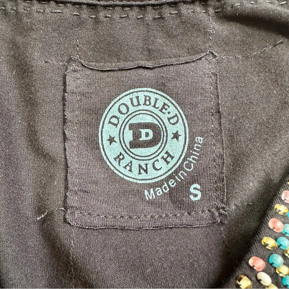 Double D Ranch Women’s Beaded Shorsleeve Shirt V - Image 8