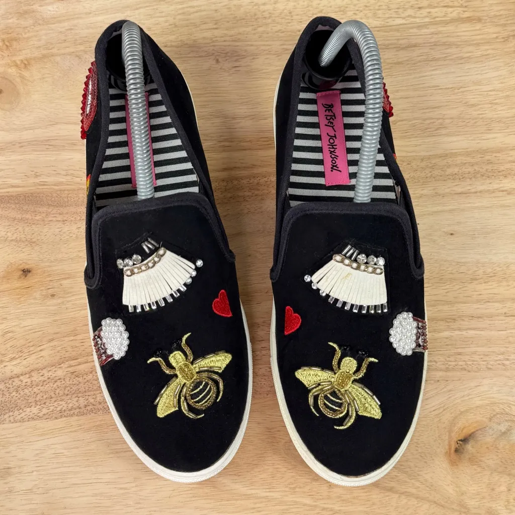 Betsey Johnson Coopers‎ Faux Suede Beaded Appliqué Slip On Sneakers Black 9 - Image 5