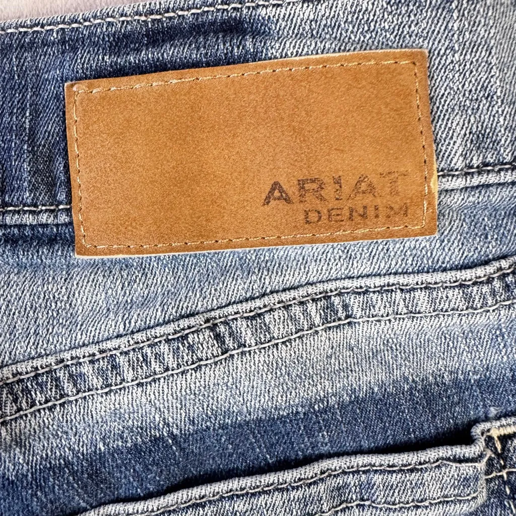 Ariat Boyfriend Ankle Jeans Distressed Vintage Wash Denim High Rise Western 28R - Image 8