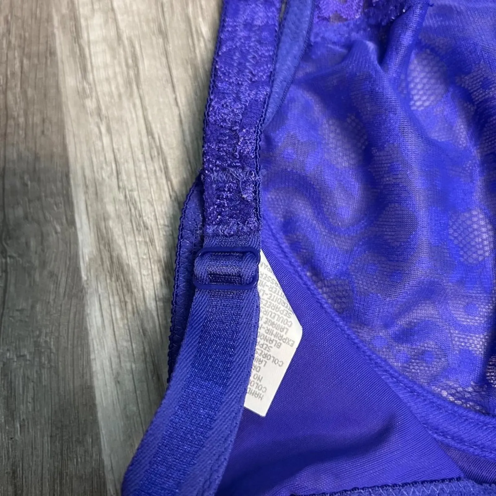 𝅺vanity Fair Sheer Lace Underwire Bra Purple Size 36DD - Image 5