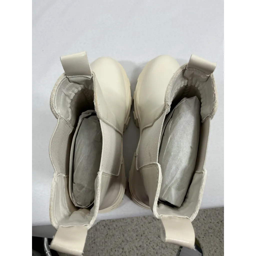 Womans Dream Pairs Pullon Ankle Boots 8.5 Cream Chunky Heel Elastic Ankle NWOT - Image 6